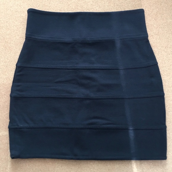TALULA Black Paneled/Bandage High Waist Mini Skirt - Picture 3 of 6